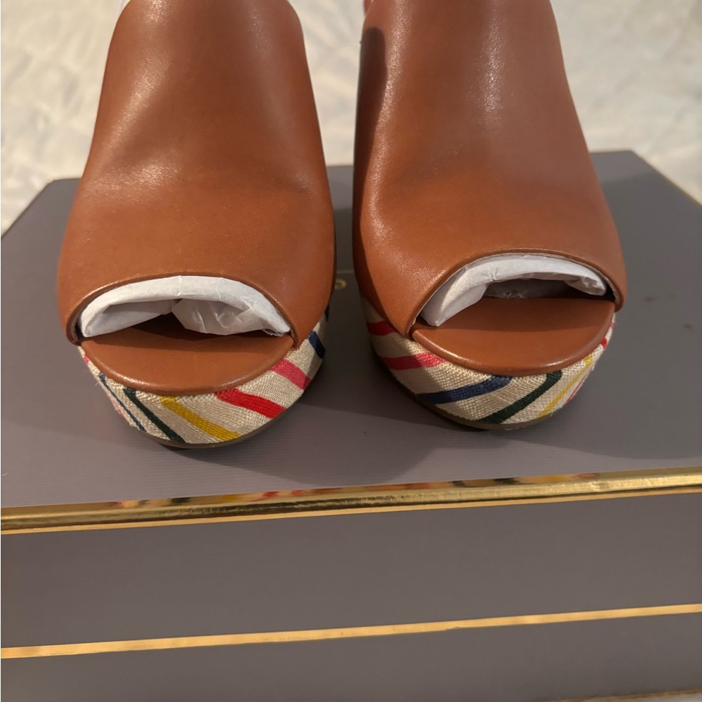 Louise et Cie Brown Leather Wedges - Picture 2 of 7